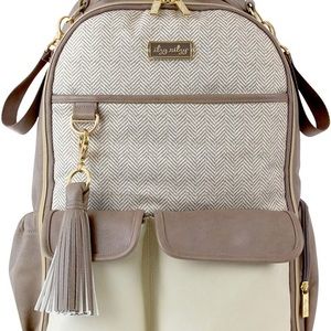 ✨SOLD✨ Brand NWT Itzy Ritzy Diaper Bag Backpack